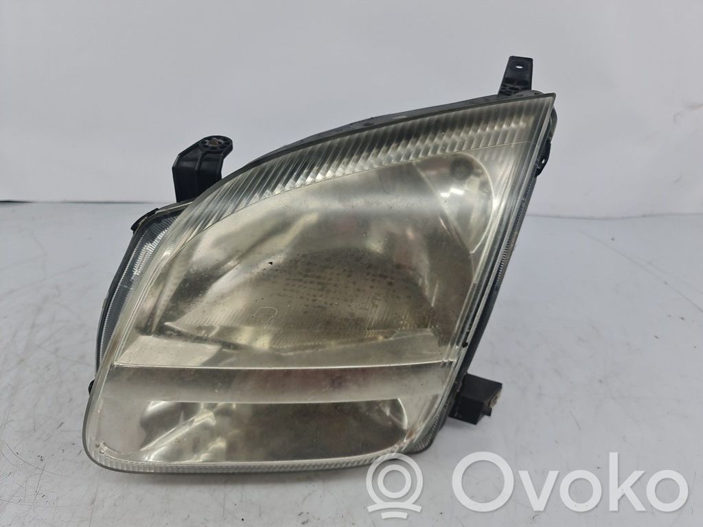 Headlight/headlamp   P2753
