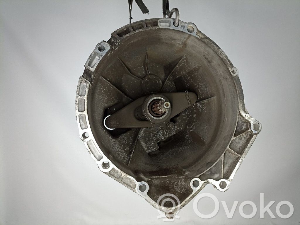 Manual 5 speed gearbox   AJU,GETRAG