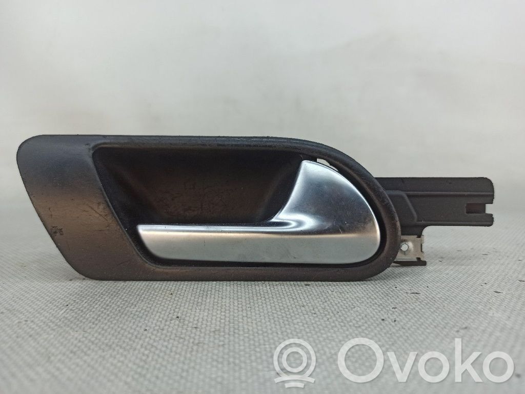 Manecilla interna puerta trasera   1K5837114