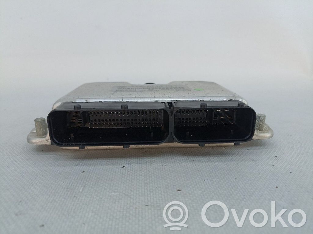 Engine control unit/module   045906019G,0281010220,28SA4882