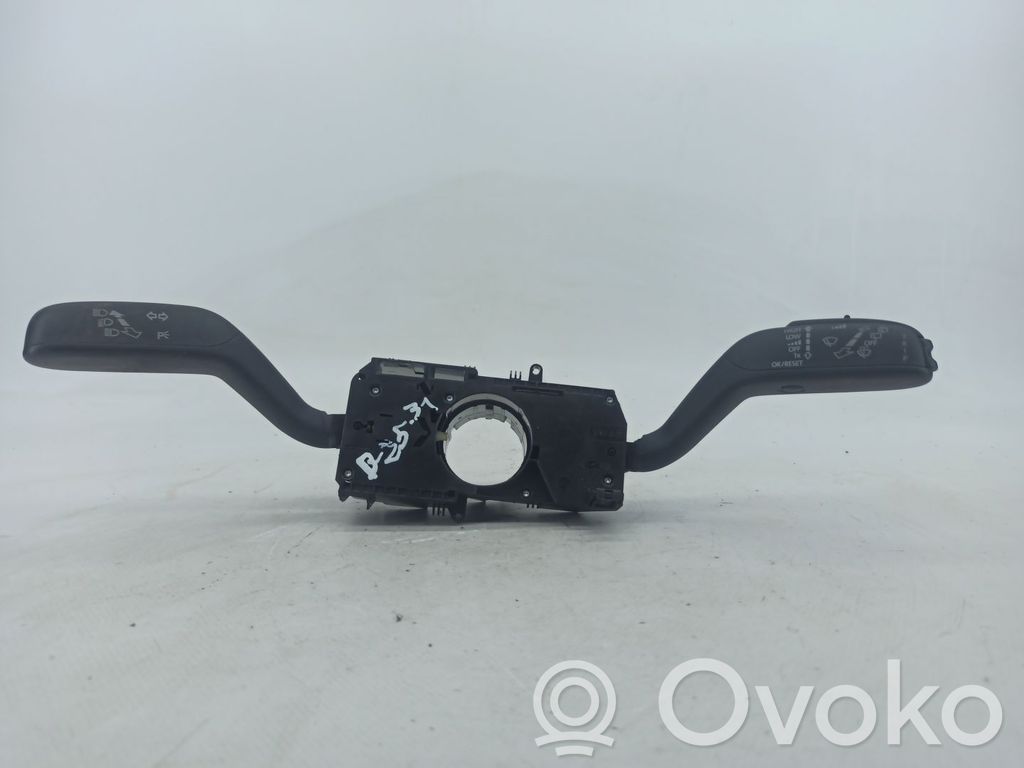 Skoda Fabia Mk2 (5J) Otros interruptores/perillas/selectores 