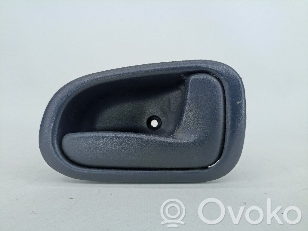 Toyota Corolla E110 Manecilla interna puerta trasera 