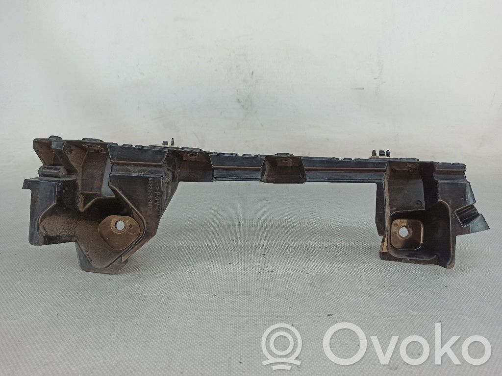 Renault Megane IV Front bumper mounting bracket