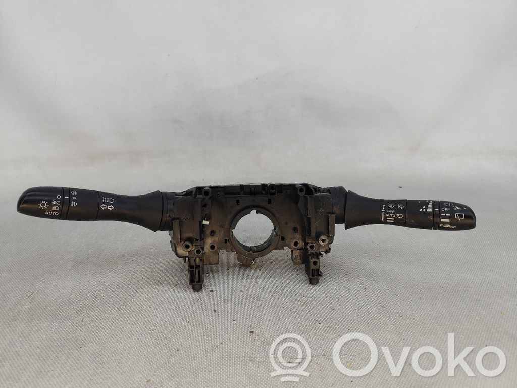 Nissan Qashqai Otros interruptores/perillas/selectores 