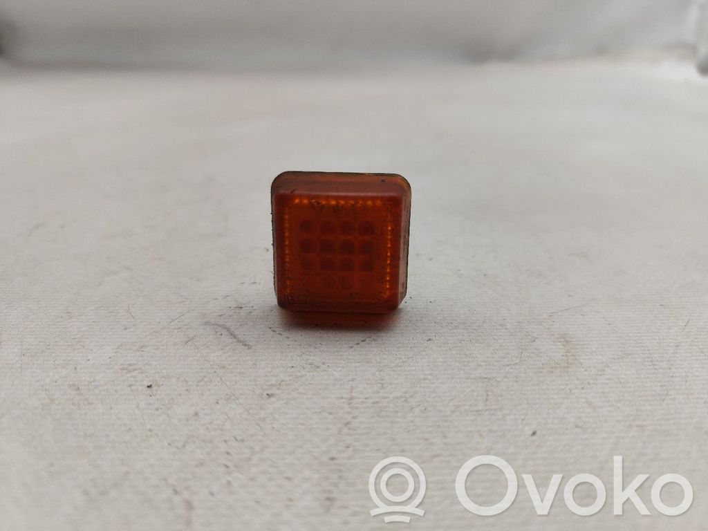 Blinker vorne Stoßstange   6R01681