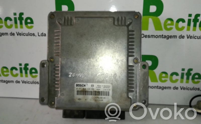Unidad de control/módulo del motor   0281010320,HOM8200106111