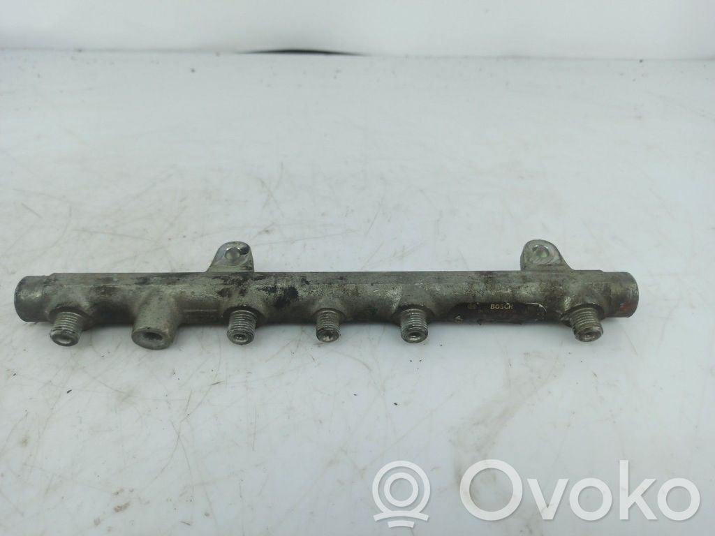 Renault Laguna I Fuel main line pipe 