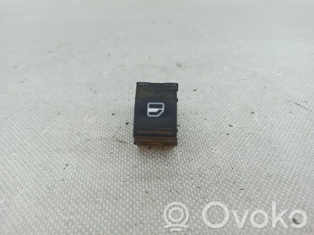 Volkswagen PASSAT B6 Interrupteur commade lève-vitre