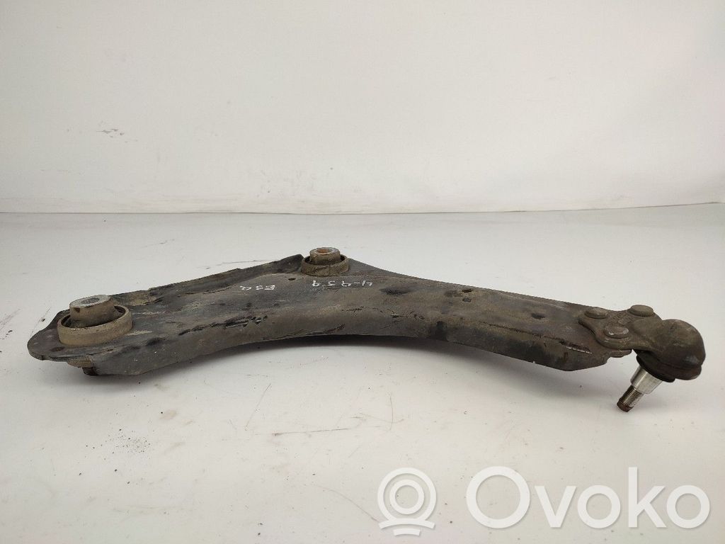 Renault Megane III Front control arm 