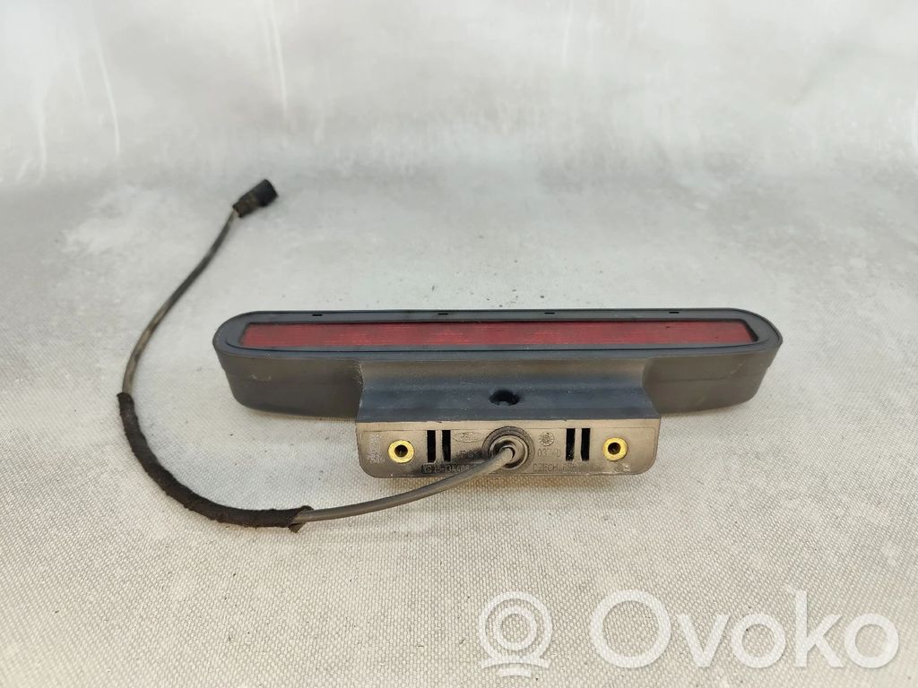 Dritte Bremsleuchte   YC1513N408A,2PINOS