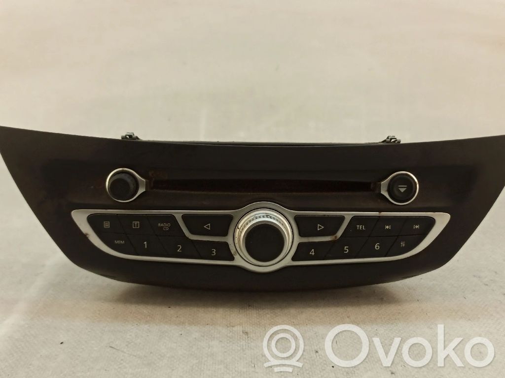 Renault Laguna III Unità principale autoradio/CD/DVD/GPS
