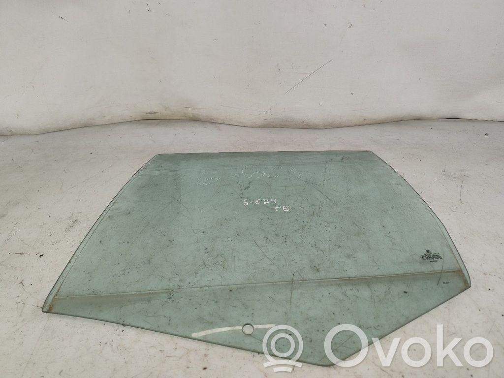 Volkswagen Golf IV Geam ușă spate 