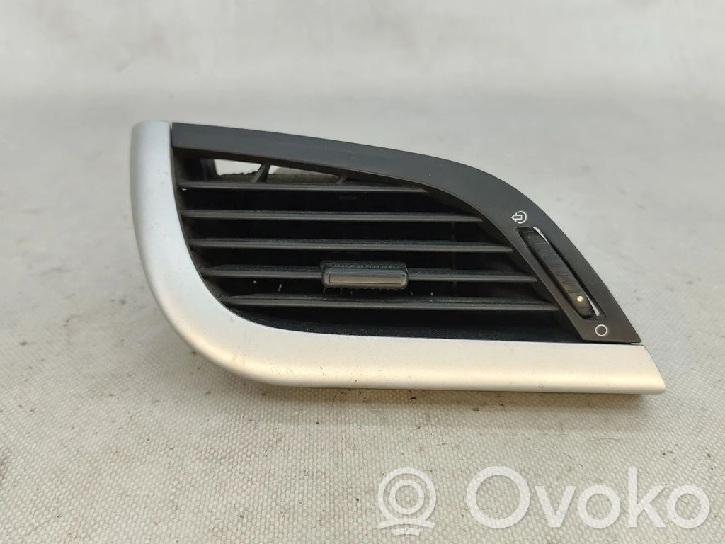 Peugeot 207 CC Luftausströmer Lüftungsdüse Luftdüse Mitte 