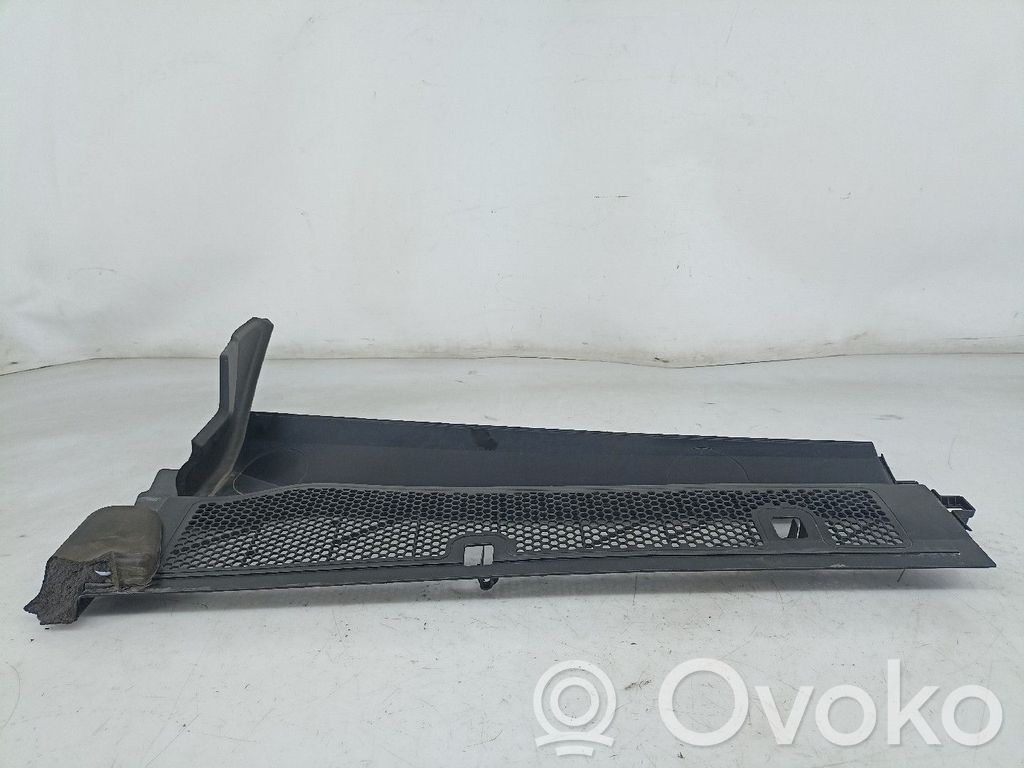 Peugeot 2008 II Rivestimento del tergicristallo 