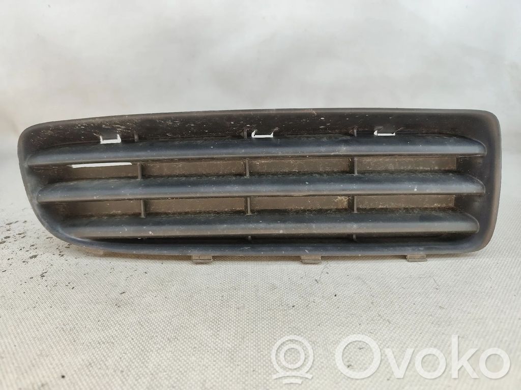 Skoda Octavia Mk1 (1U) Rejilla delantera 