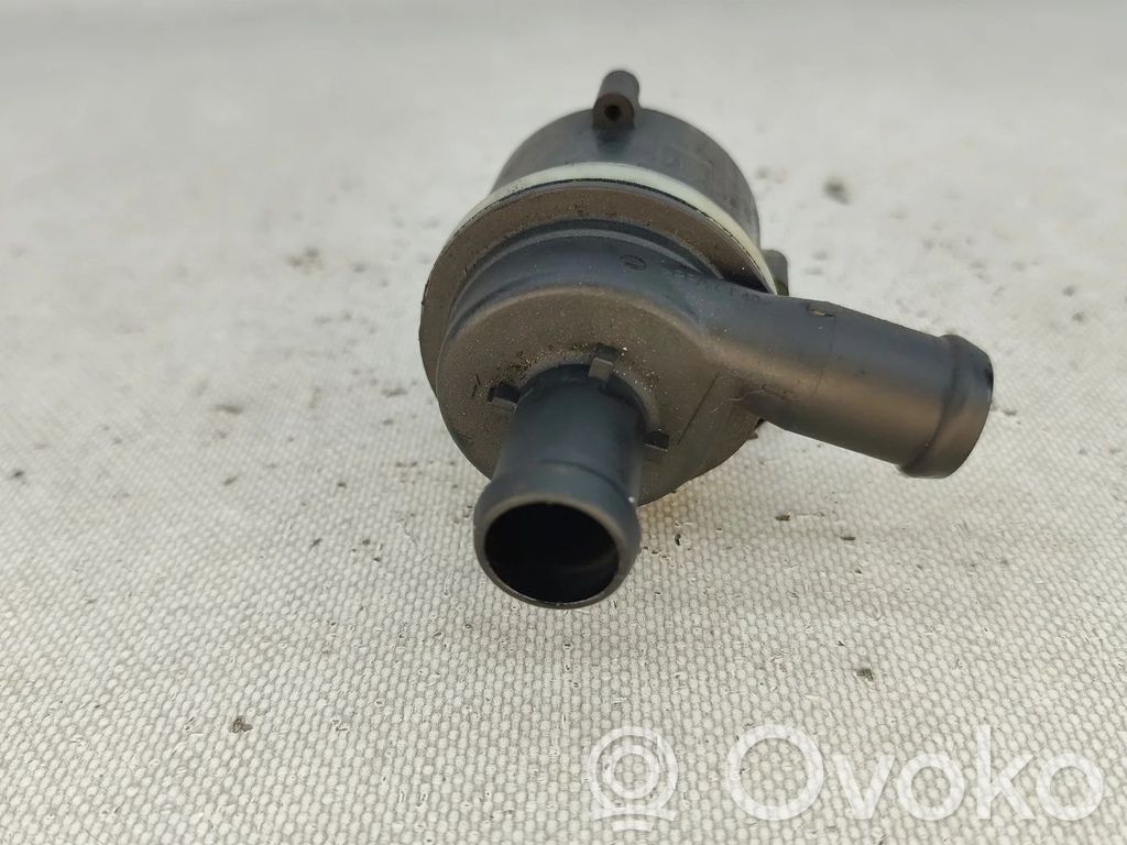 Volkswagen Polo V 6R Bomba de agua 