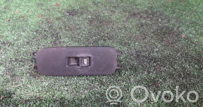 Volvo V50 Electric window control switch 