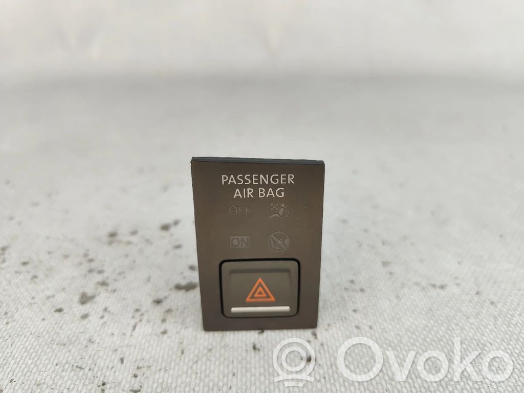 Botón interruptor de luz de peligro   5G1919225,3PINOS,6PINOS,BOTAOAIRBAG