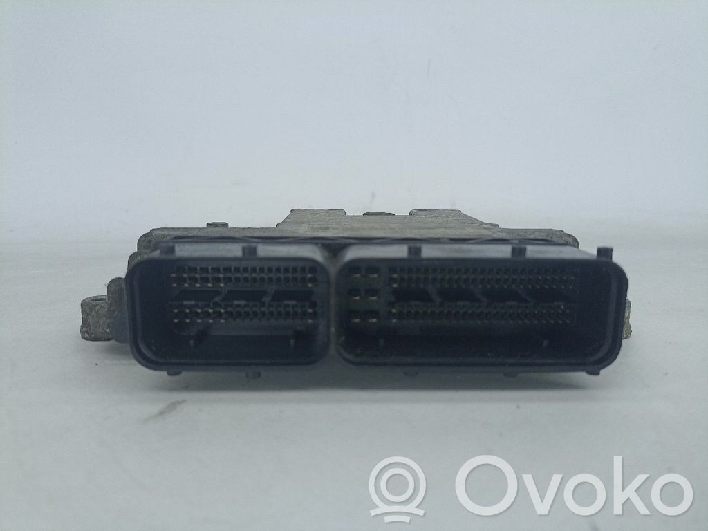 Moottorin ohjainlaite/moduuli   0281013570,1039S23212,3911327710
