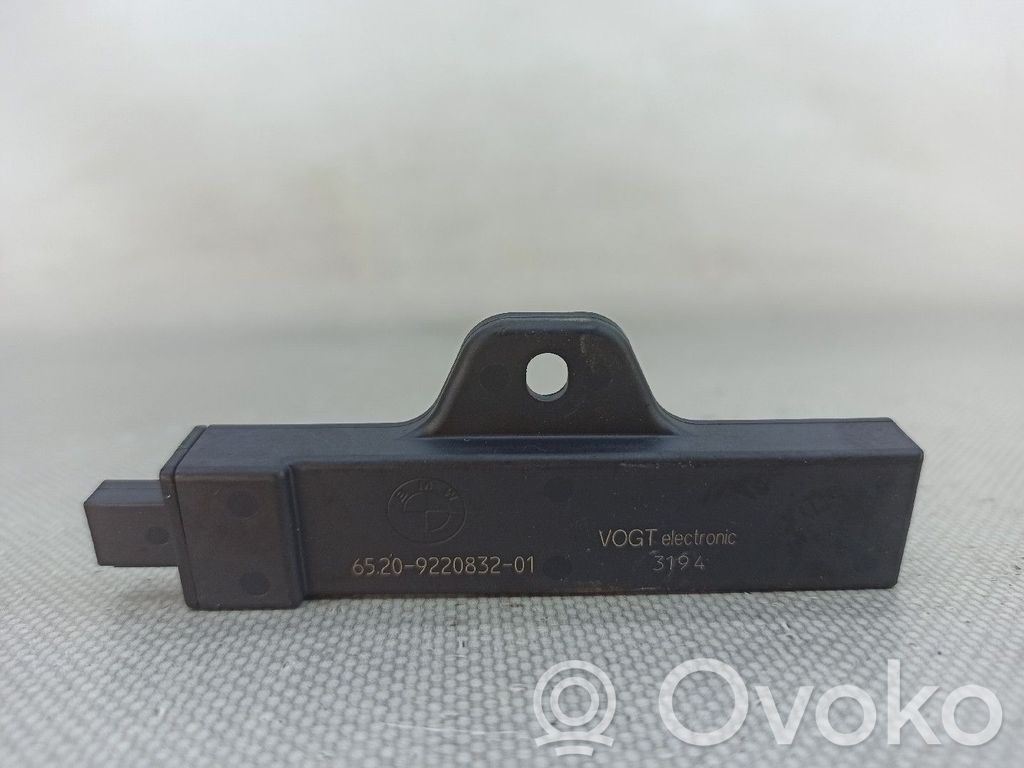 Unitate/modul de control motor   AMPLIFICADORANTENA,2PINOS,65209220832