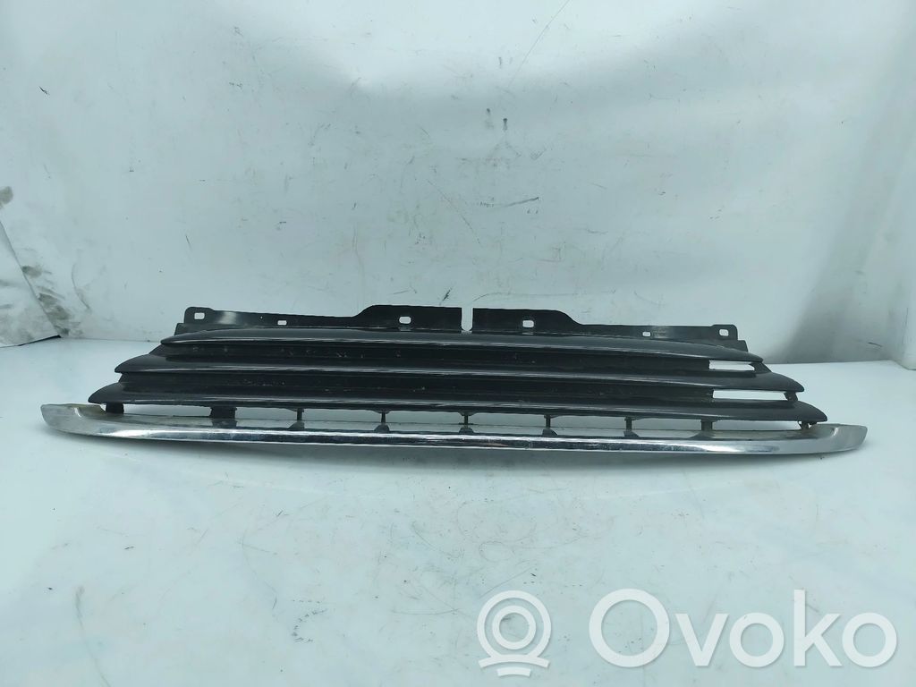 Front grill   2751209