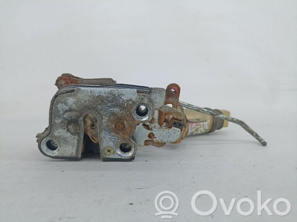 Toyota Corolla E90 Etuoven lukko 