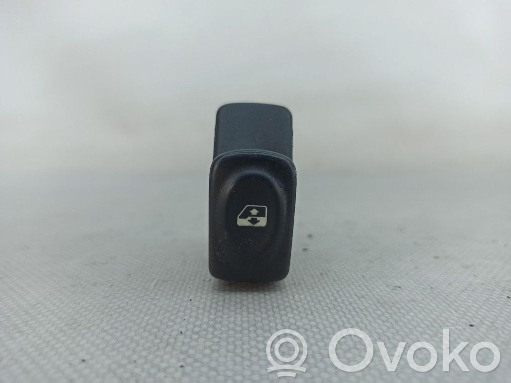 Renault Megane I Interruptor del elevalunas eléctrico 