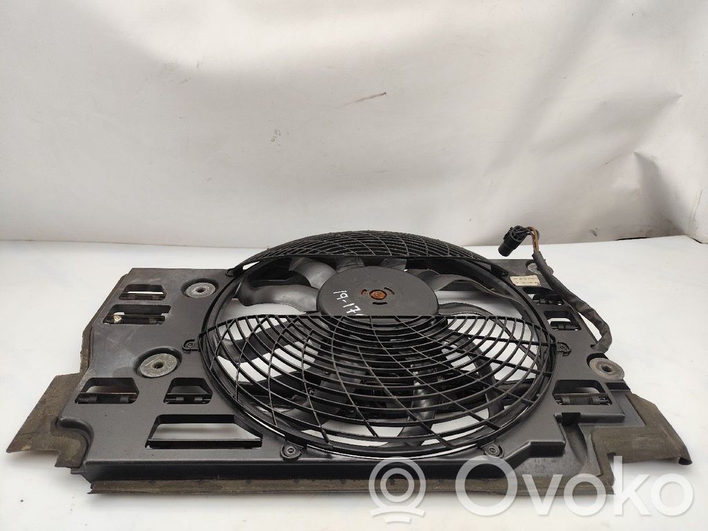 BMW 5 E39 Elektrinis radiatorių ventiliatorius 