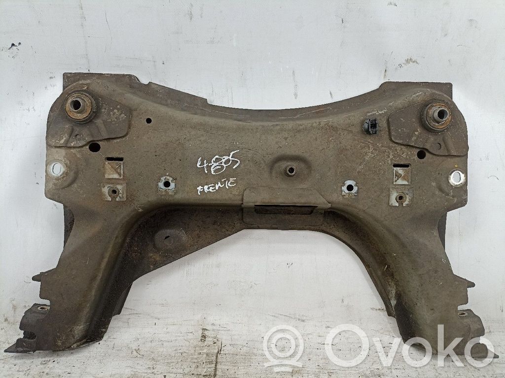 Front subframe   8200475469,CLIOIII