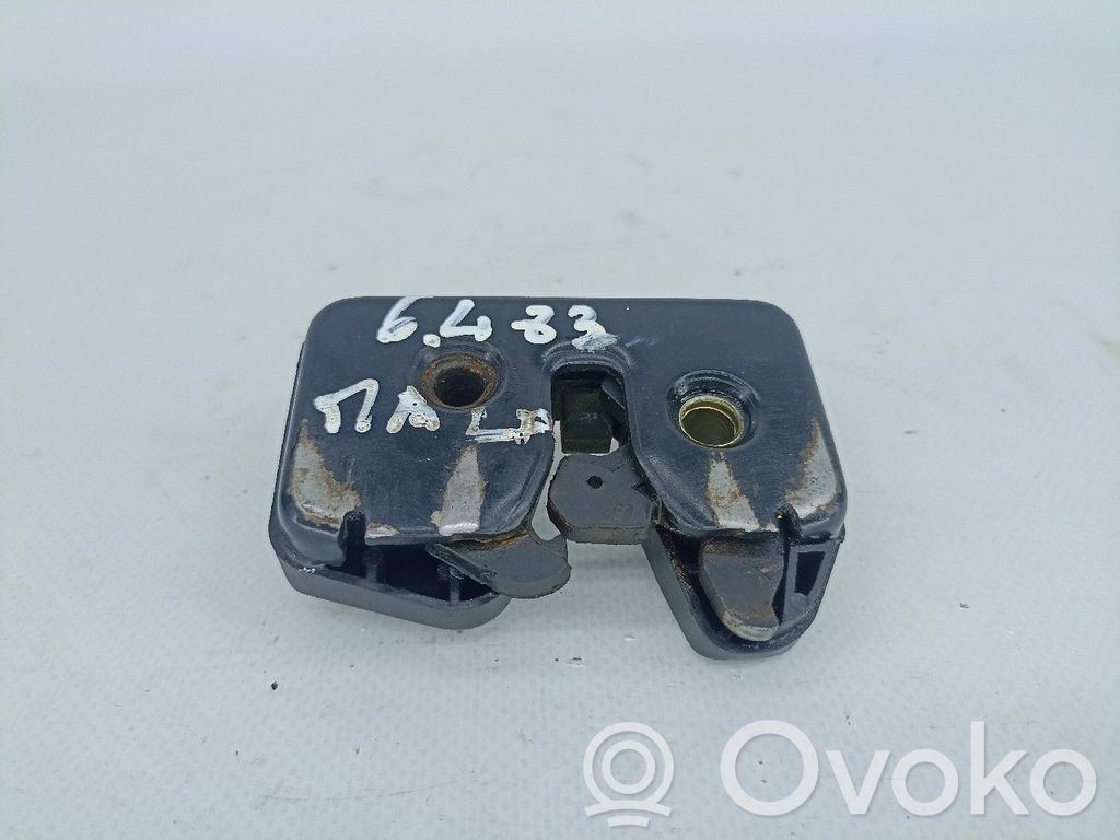 Volkswagen Polo III 6N 6N2 6NF Serratura esterna portellone