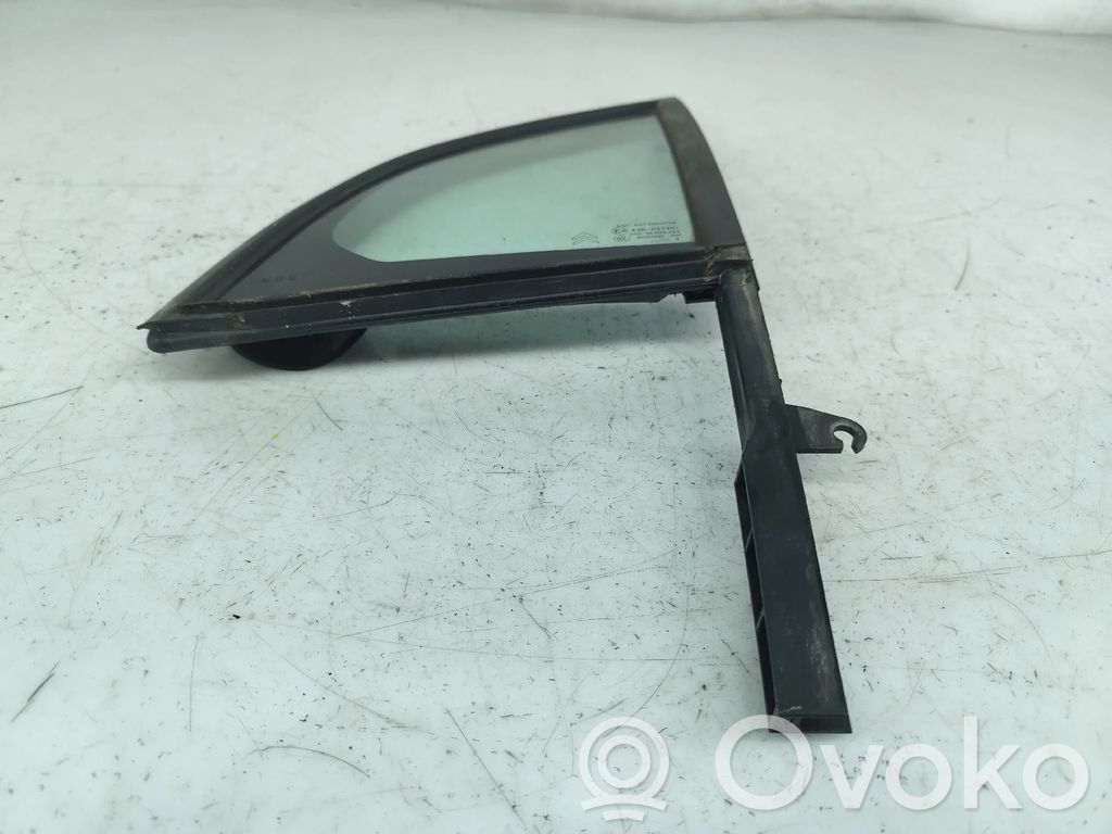 Citroen DS3 Front triangle window/glass 
