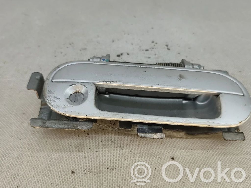 Manecilla externa puerta delantera   NV
