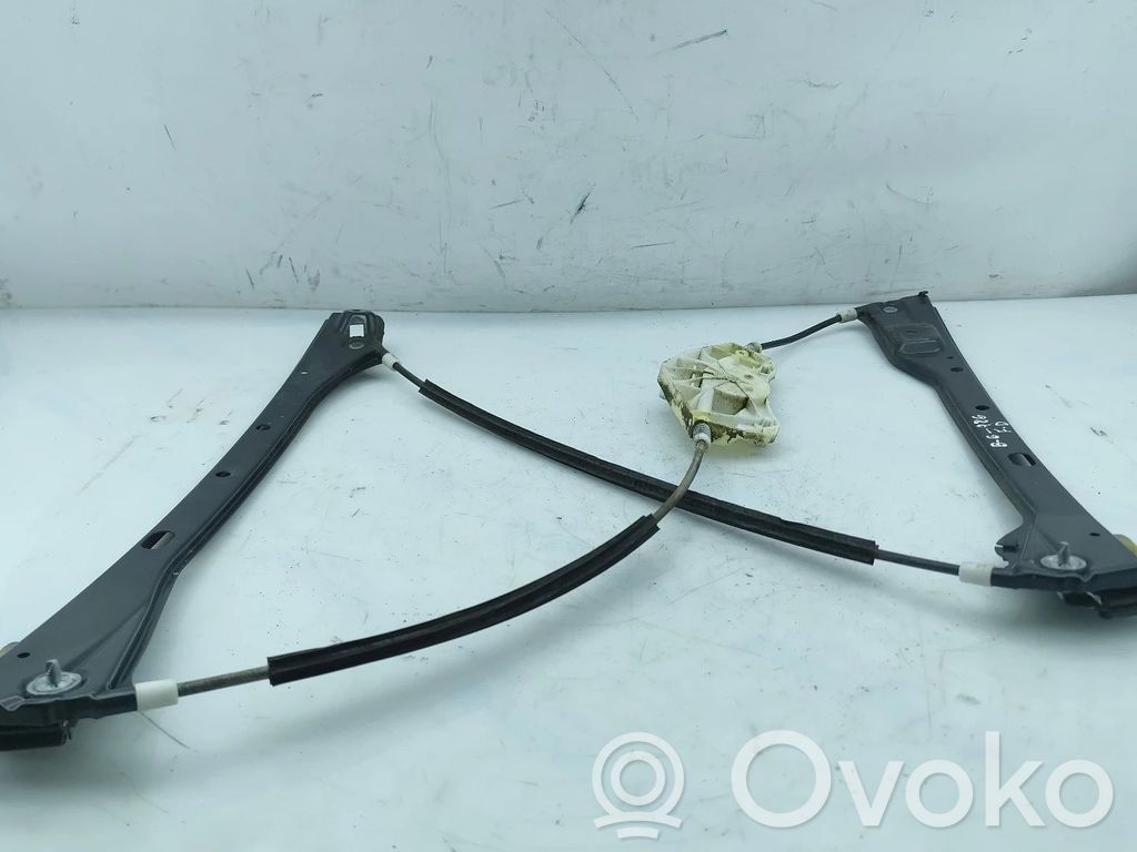 Volkswagen Golf Plus Front window lifting mechanism without motor 