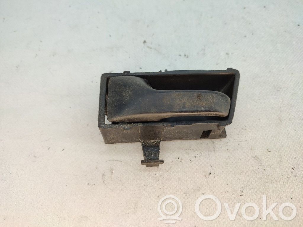 Manecilla interna puerta delantera   321837235A