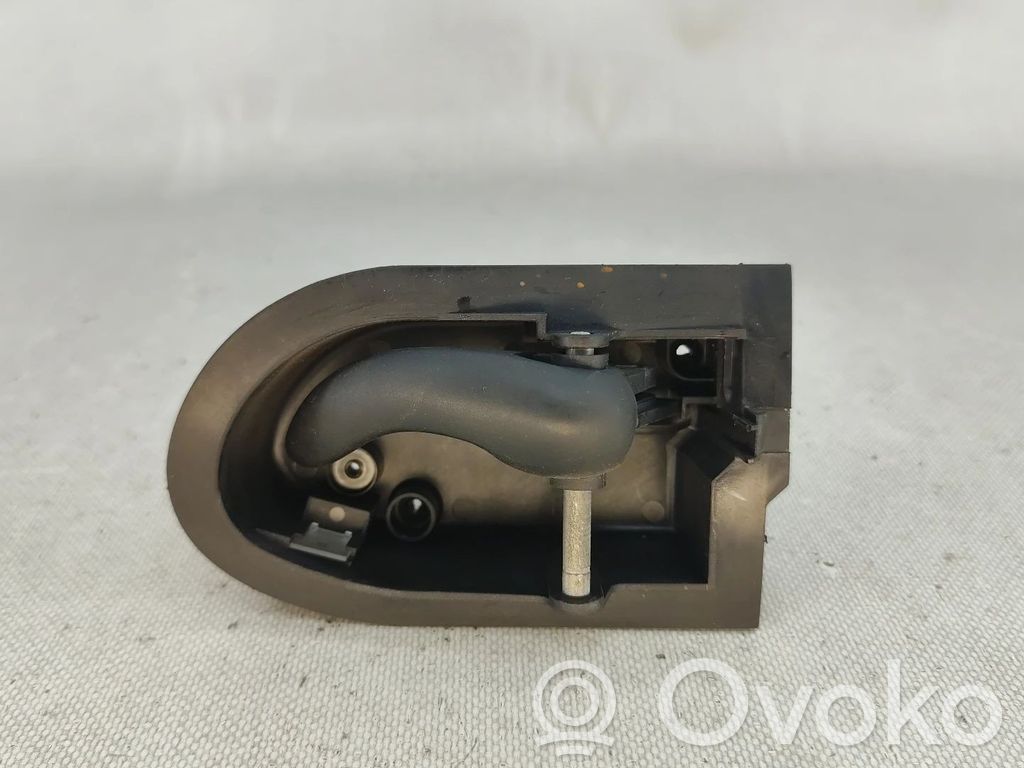Manecilla interna puerta delantera   93BBF22601AE