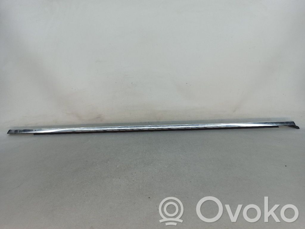 Peugeot 508 Etuoven lista (muoto) 