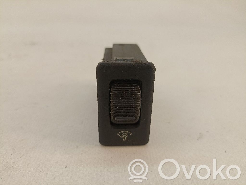 Nissan Primera Interrupteur / bouton multifonctionnel