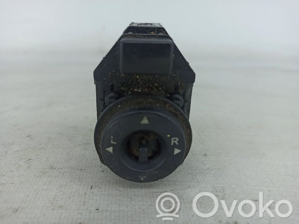 KIA Ceed Interruttore specchietto retrovisore 