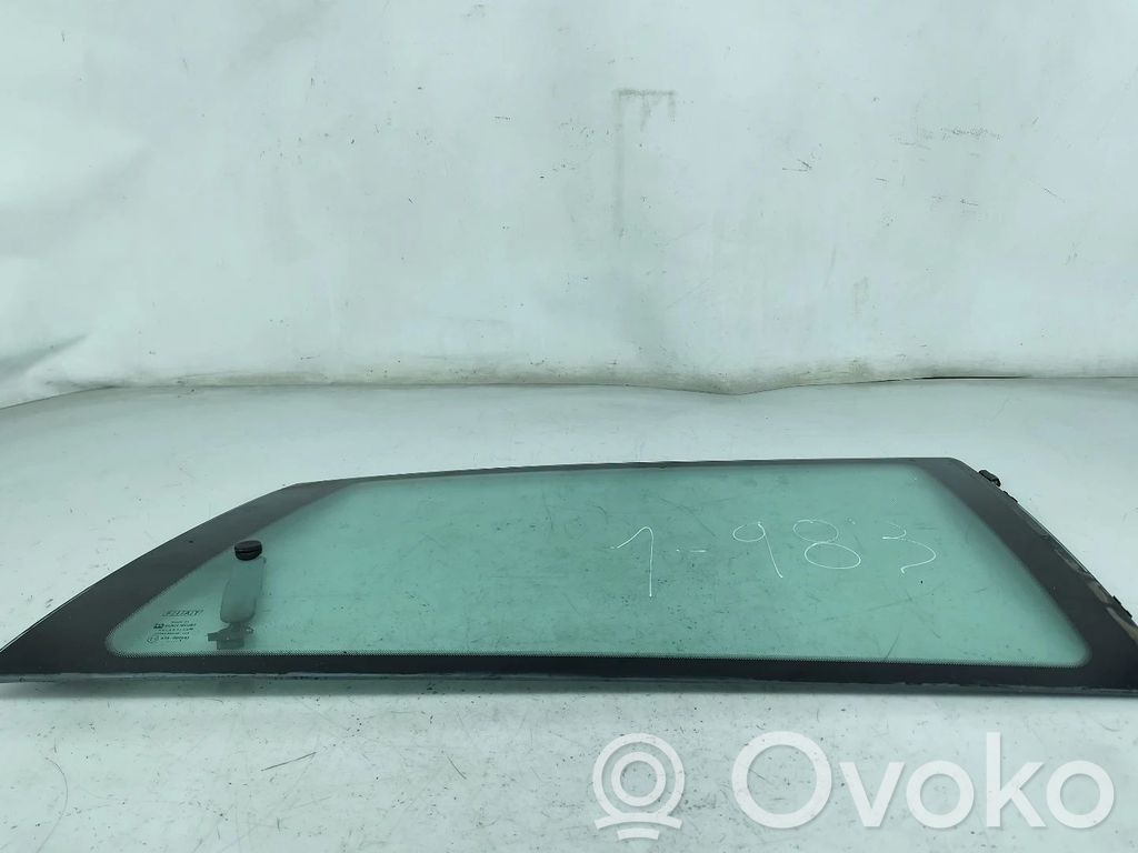 Fiat Punto (176) Finestrino laterale posteriore 