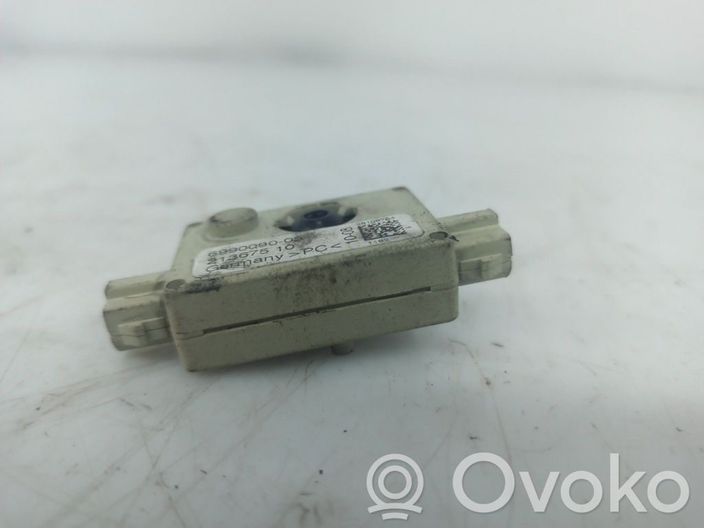 Engine control unit/module   699009005,21367510,AMPLIFICADORRADIO