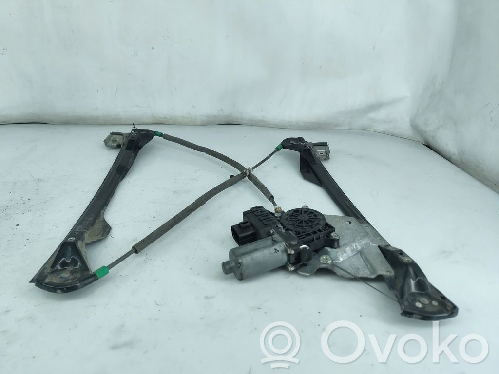 Ford Focus Front window lifting mechanism without motor 