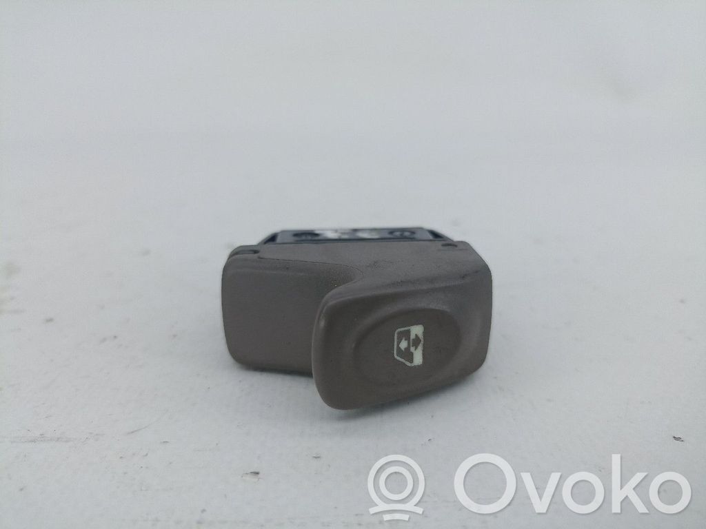 Renault Twingo I Interruptor del elevalunas eléctrico 