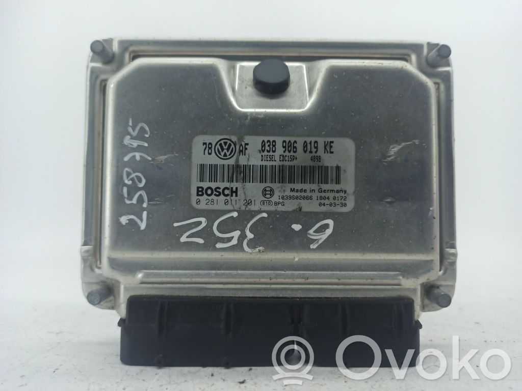 Unidad de control/módulo del motor   038906019KE