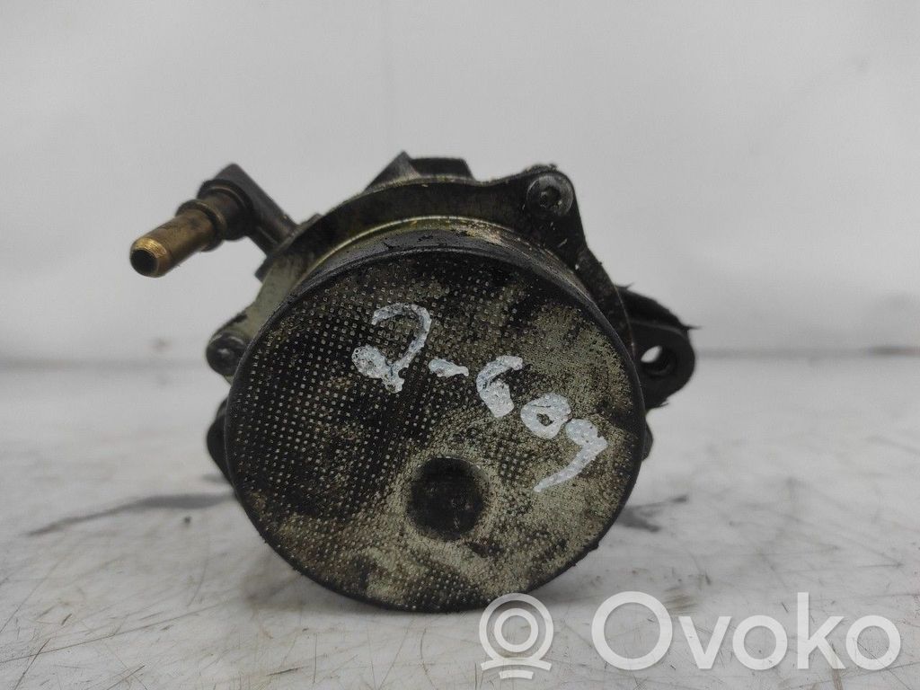 Pompă vacuum
