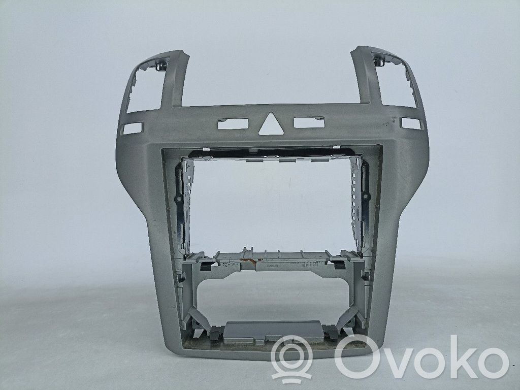 Opel Zafira B Rămă unitate radio/GPS 