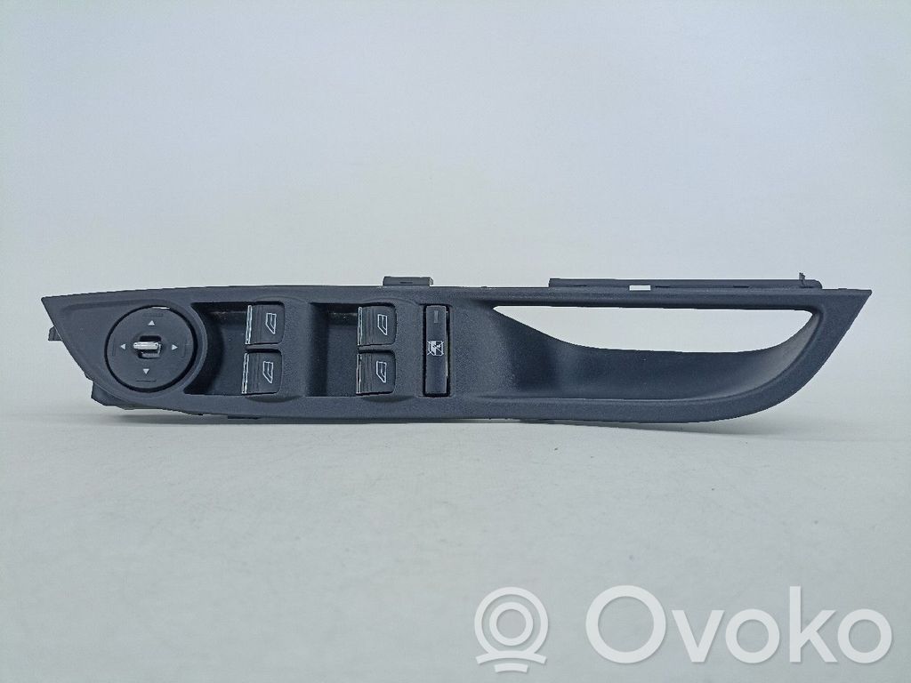 Ford Focus Electric window control switch 