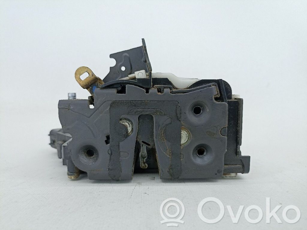 Rear door lock   3M5AR26413BM,6PINOS,924003300