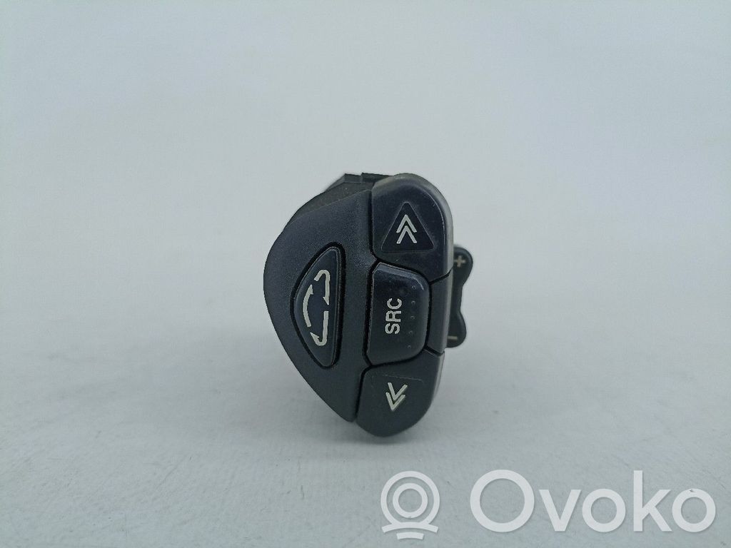 Nissan X-Trail T30 Mando de control del sonido 