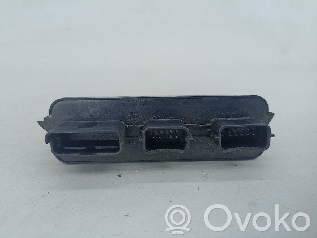 Module d'éclairage LCM   8200261815