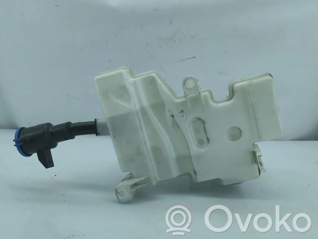 Tuulilasinpesimen nestesäiliö   J9D317B613A,2PINOS,J9D317B613A